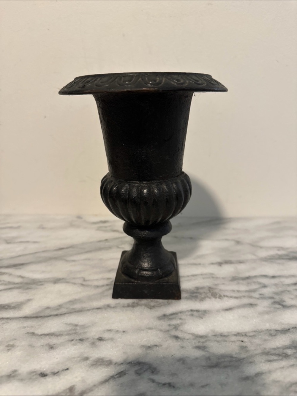 Antique Black Cast garden planter Urn Vase - Home Accents
